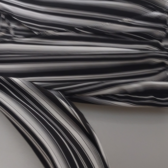 Blouse as new - Picture 3 of 4